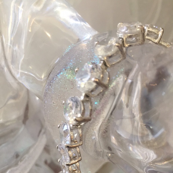 Sterling Silver Brilliant Round Cubic Zirconia Graduated Tennis Bracelet Signed - Picture 9 of 12